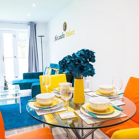 The 'Pinky' - Beautiful 1 Bed Apartment In Hatfield - Free Parking - Near Uni & Business Park - Big Savings On Long Stays Ngoại thất bức ảnh